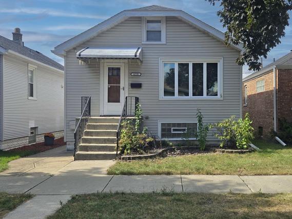 New Homes with Master Bedrooms on the 1st Floor in Norridge: October 11th to October 17th