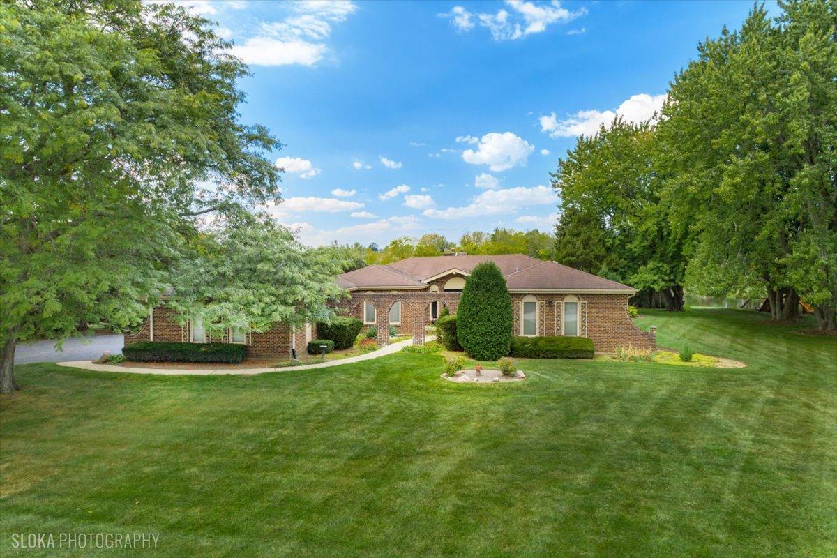 59 Watergate Dr., South Barrington, IL 60010
