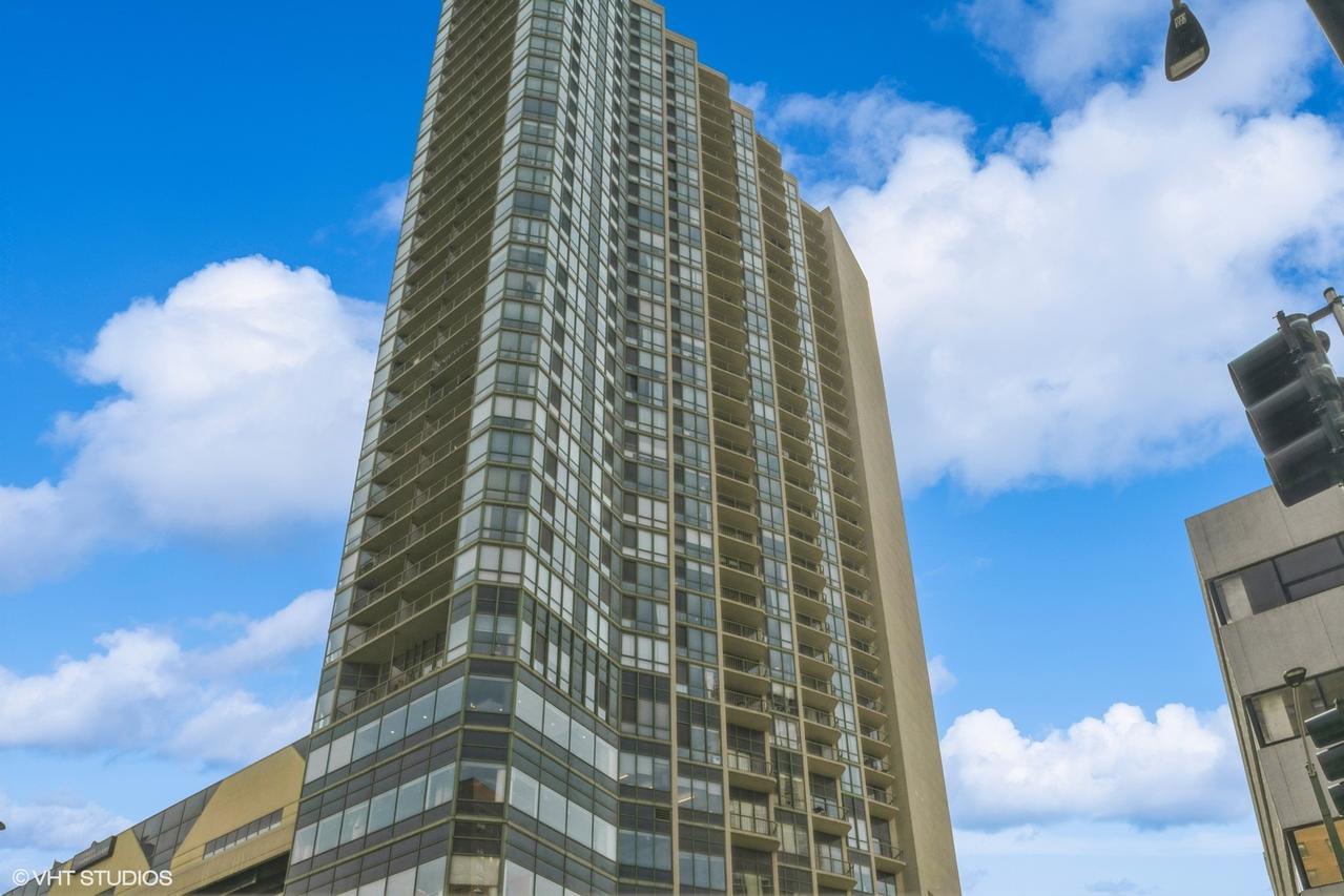 111 W Maple St. #2803, Chicago, IL 60610