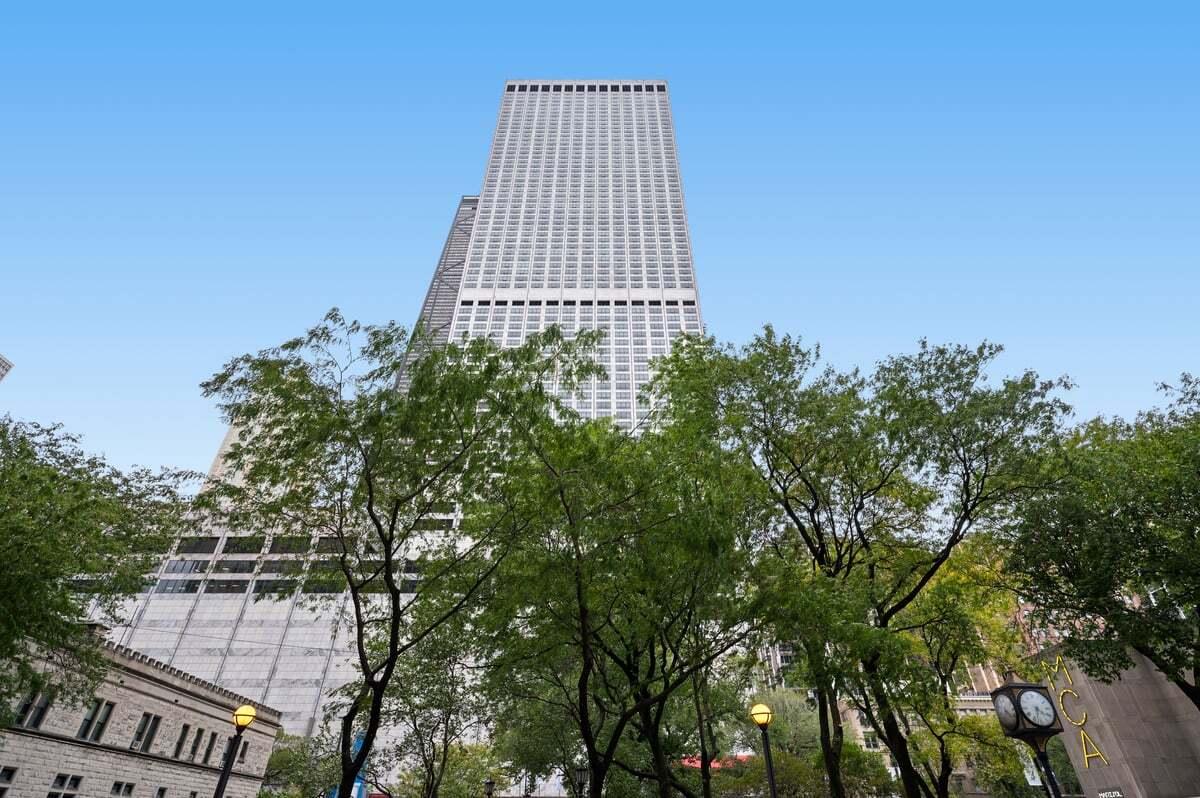 180 E Pearson St. #5107, Chicago, IL 60611
