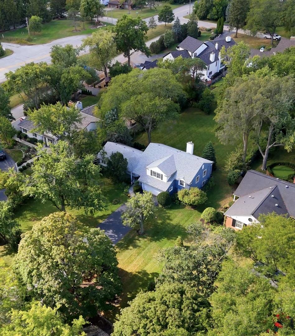 930 Harding Rd., Hinsdale, IL 60521