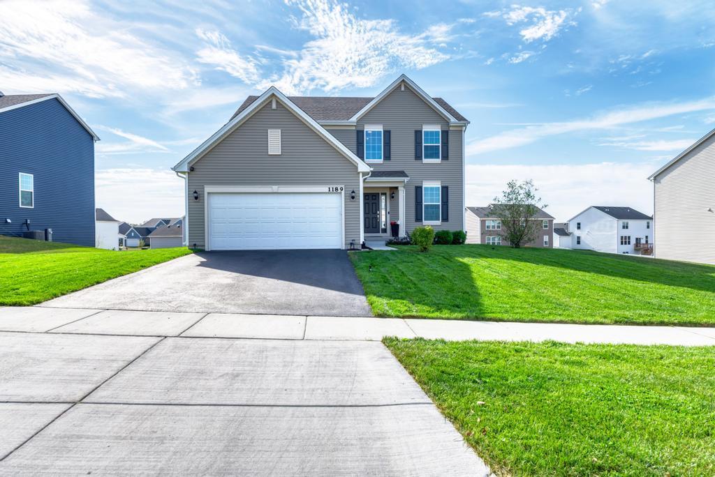 1189 Marlisle Dr., Hampshire, IL 60140