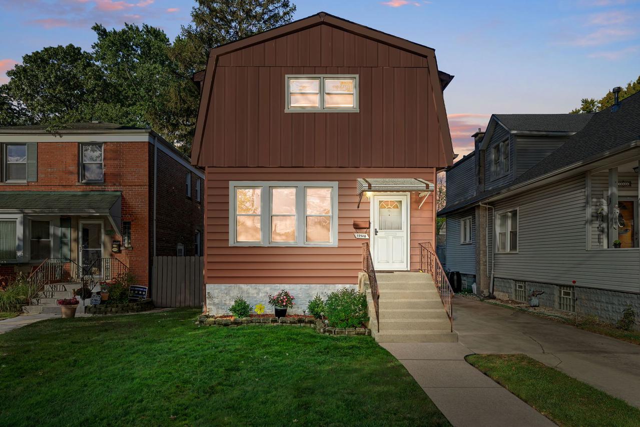 10528 S Lawndale Ave., Chicago, IL 60655
