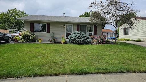 110 Elm Ln., Streamwood, IL 60107