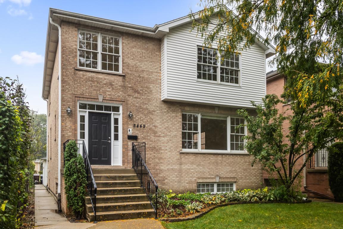 5449 W Arcadia St., Skokie, IL 60077