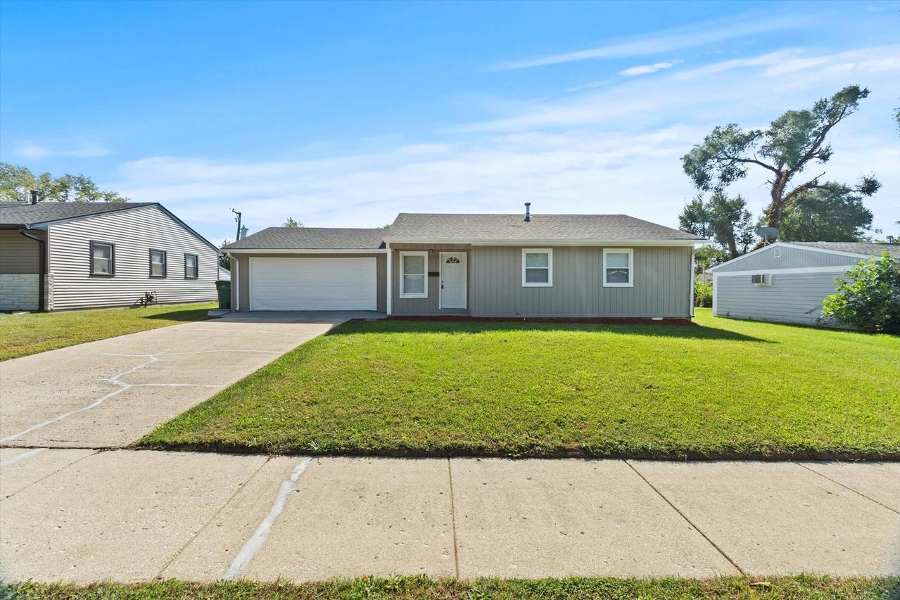 1208 Hague St., Joliet, IL 60432