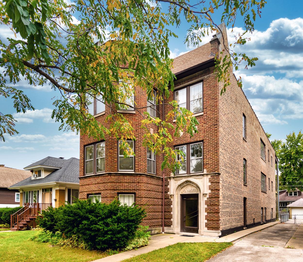 208 S Austin Blvd., Oak Park, IL 60304