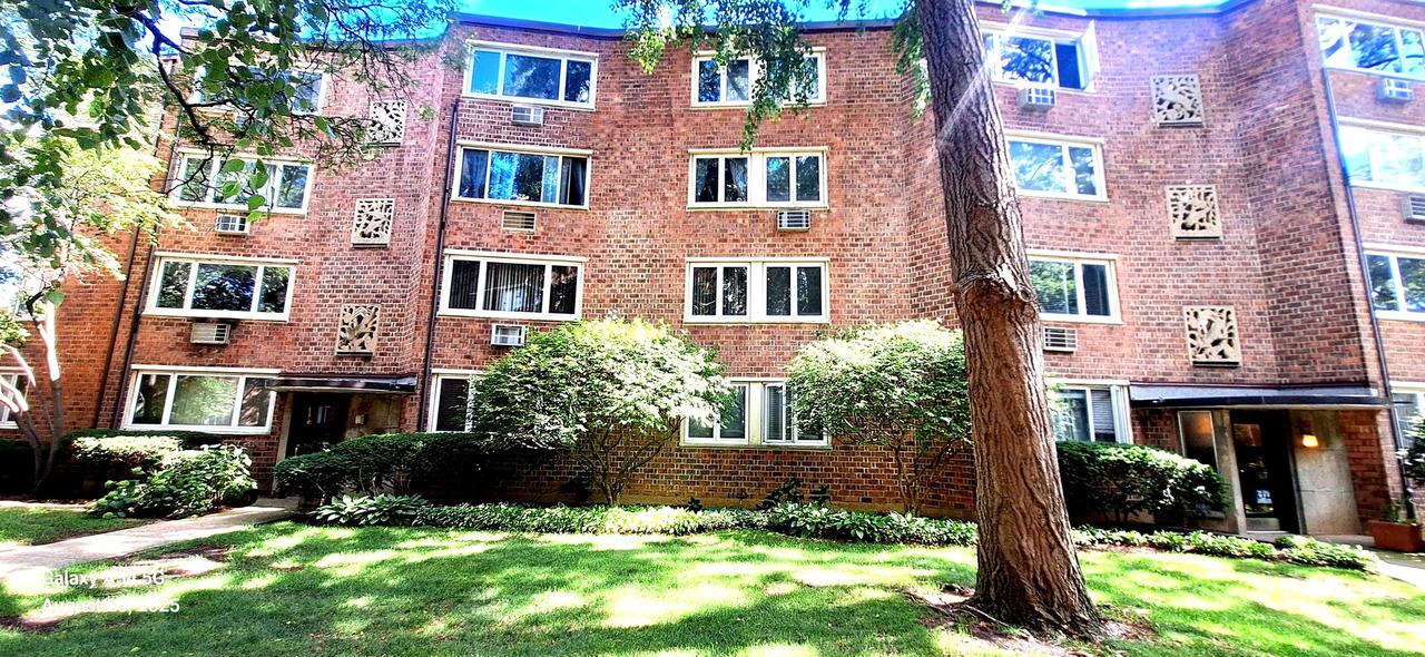 [Address Hidden by Seller], Chicago, IL 60660