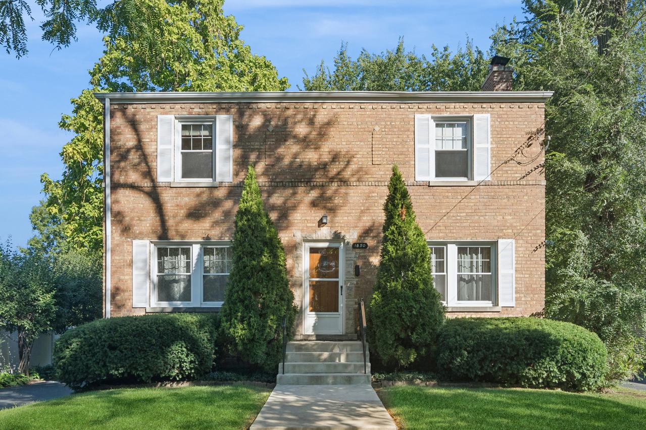 1850 Pine Rd., Homewood, IL 60430