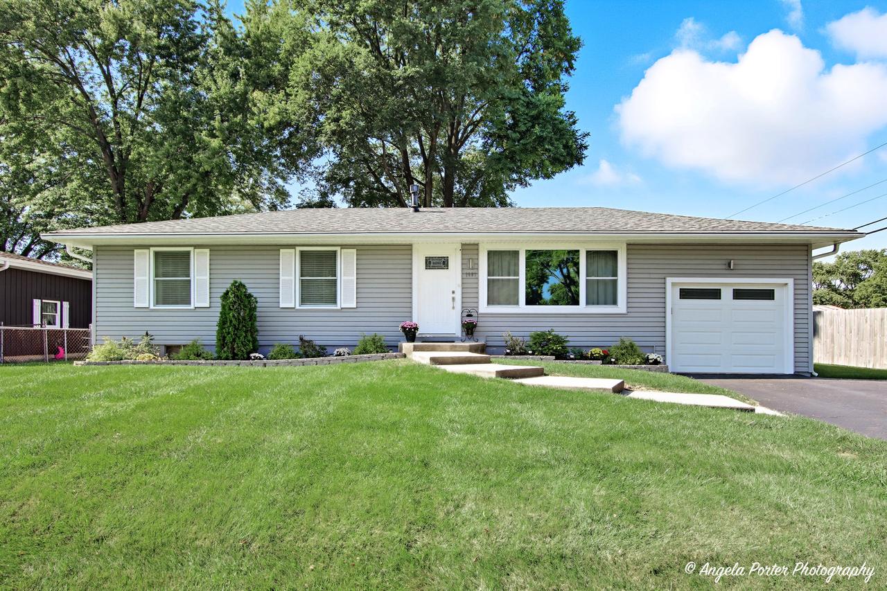 1607 Lakeland Ave., Mchenry, IL 60050