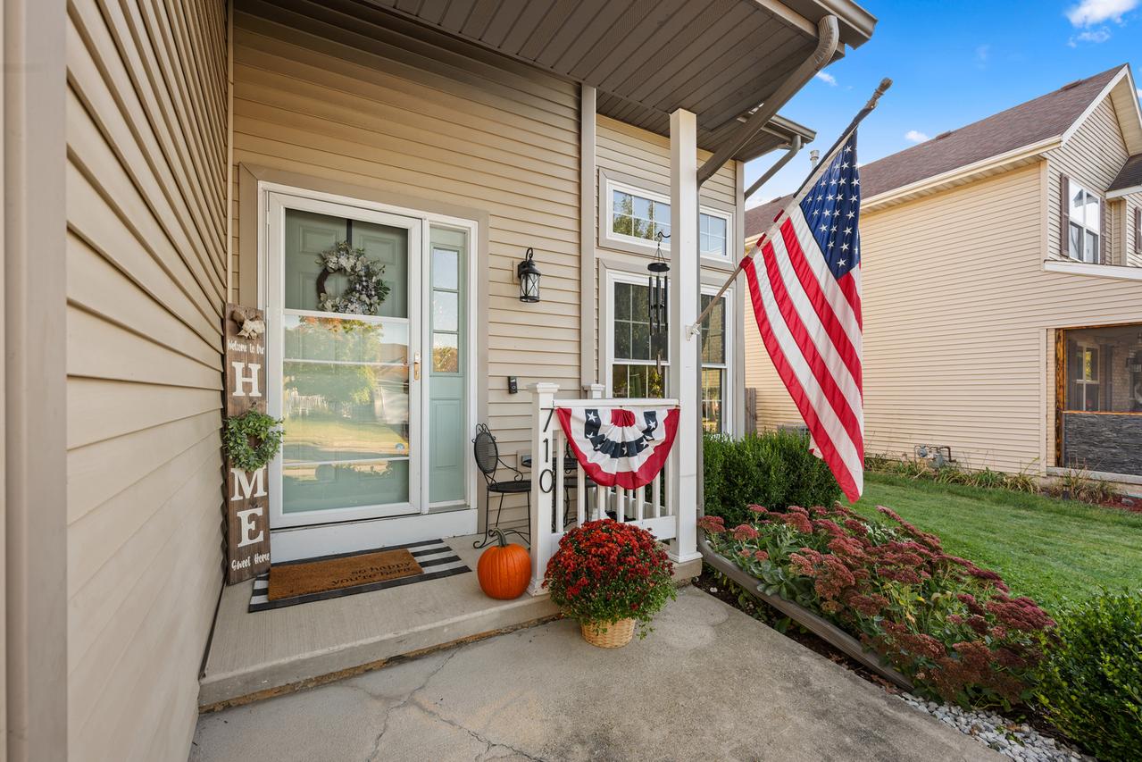 710 Hawthorne Ln., Genoa, IL 60135