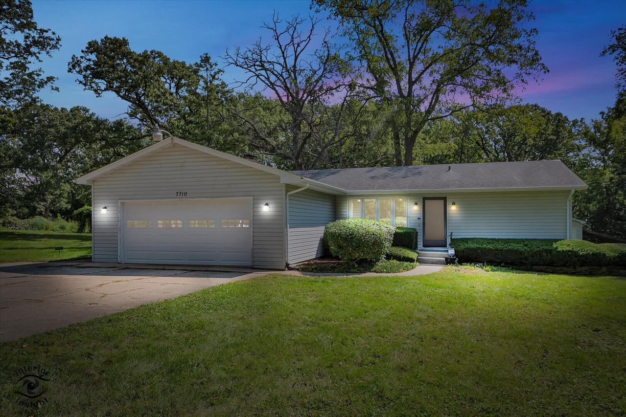 7710 Ravina Dr., Spring Grove, IL 60081