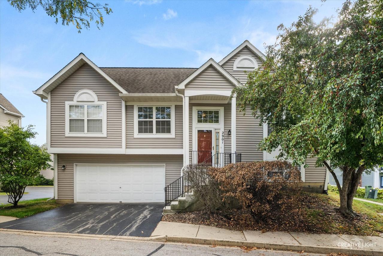 2901 S Shelly Ln., Aurora, IL 60504