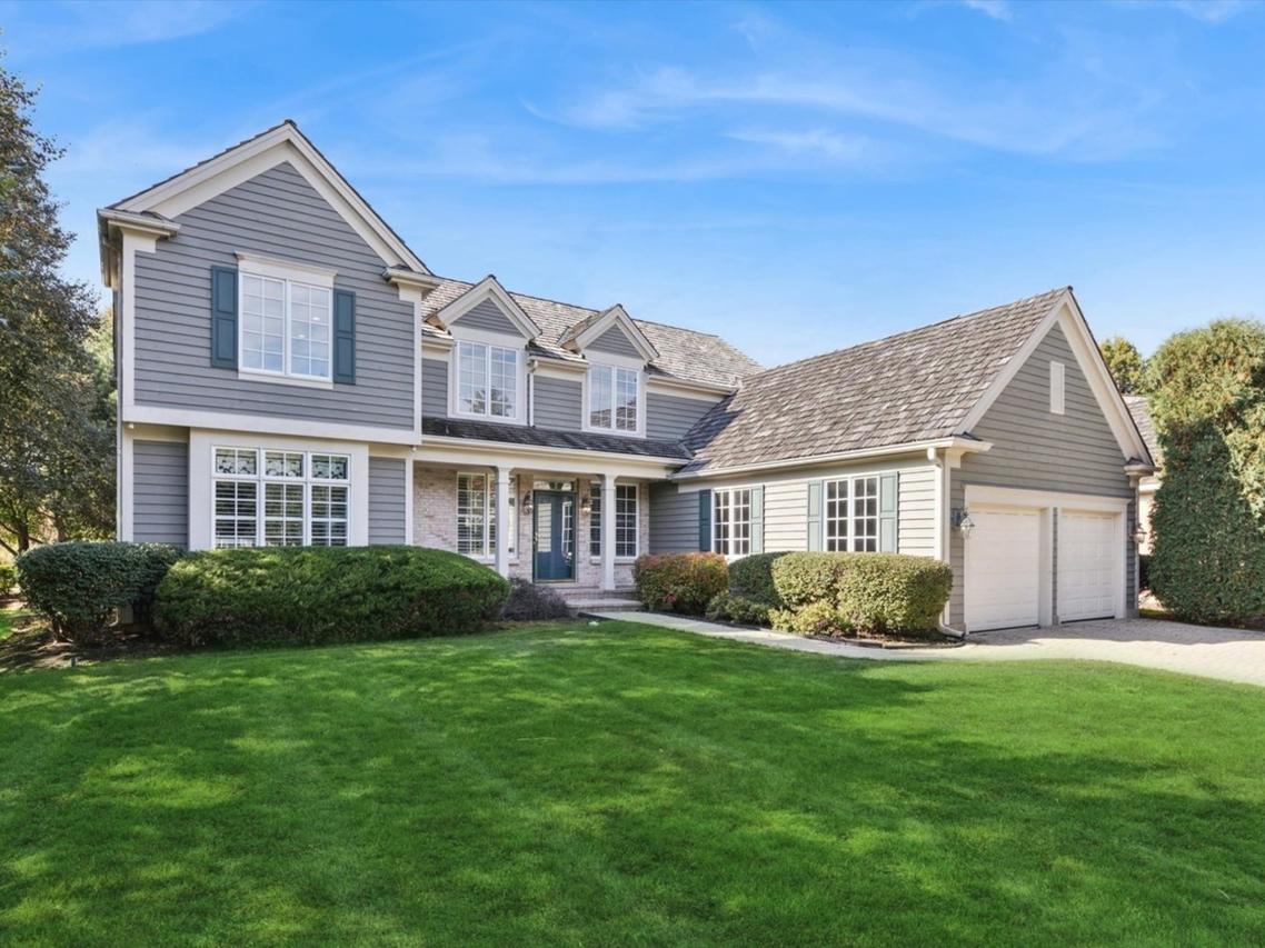 [Address Hidden by Seller], Lake Forest, IL 60045