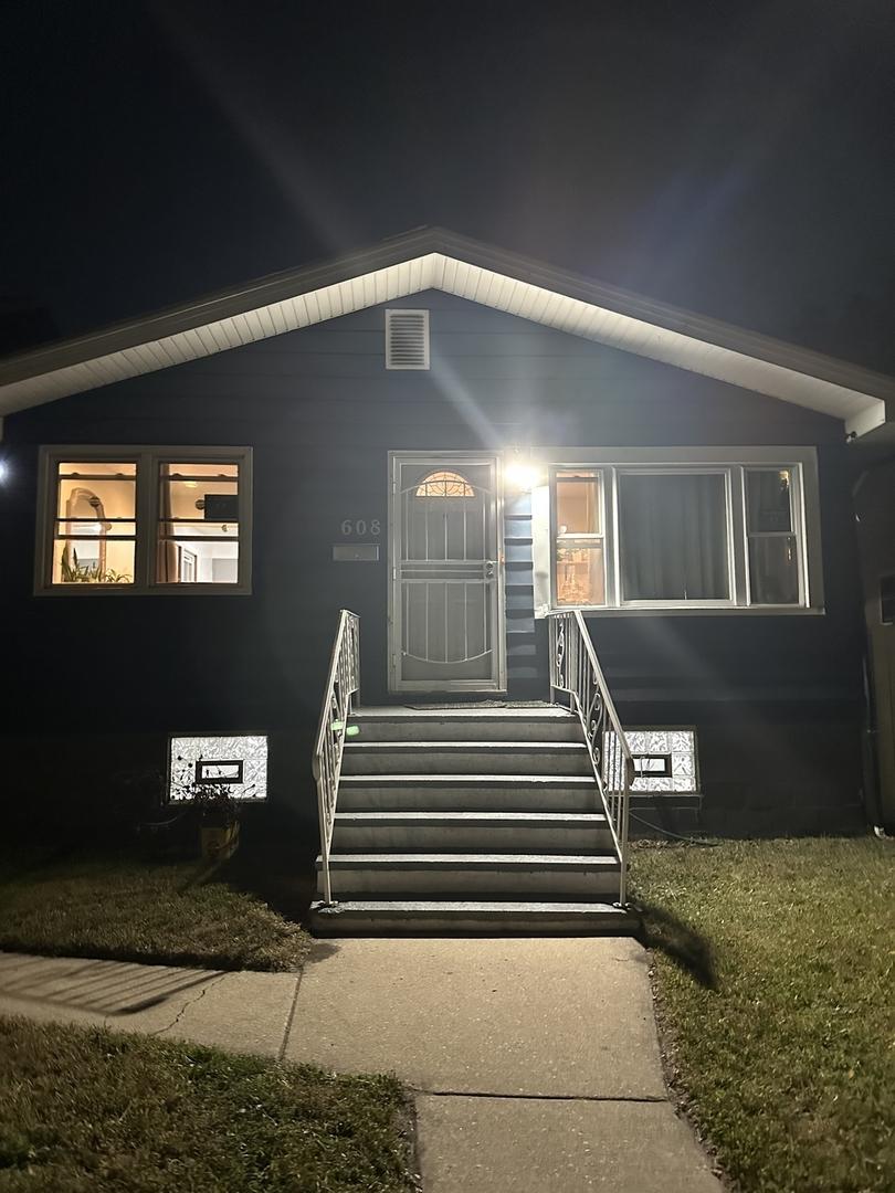 608 Forsythe Ave., Calumet City, IL 60409
