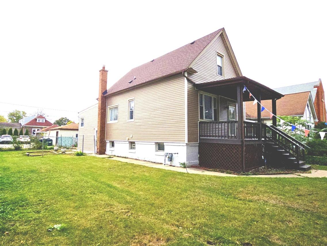 30 Washington Ave., La Grange, IL 60525