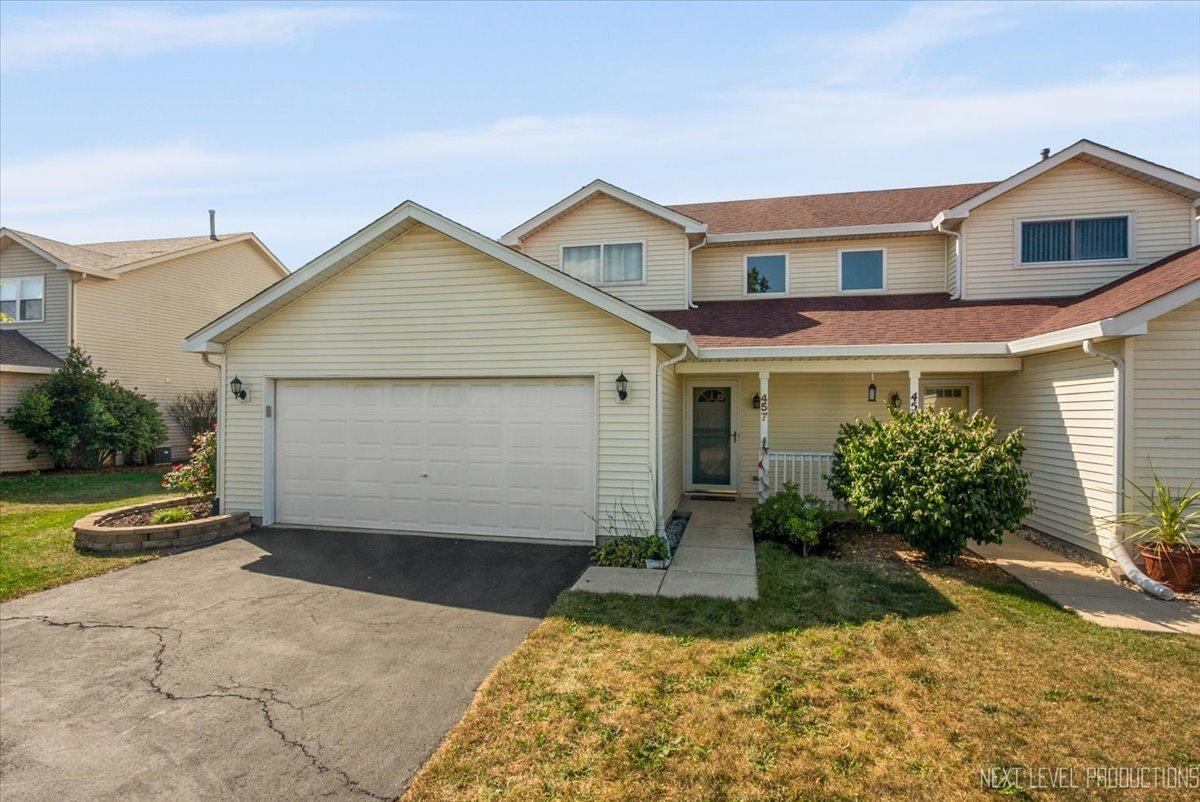 457 Newport Cir., Oswego, IL 60543