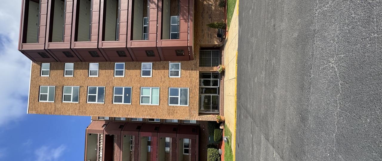200 Park Ave. #725, Calumet City, IL 60409