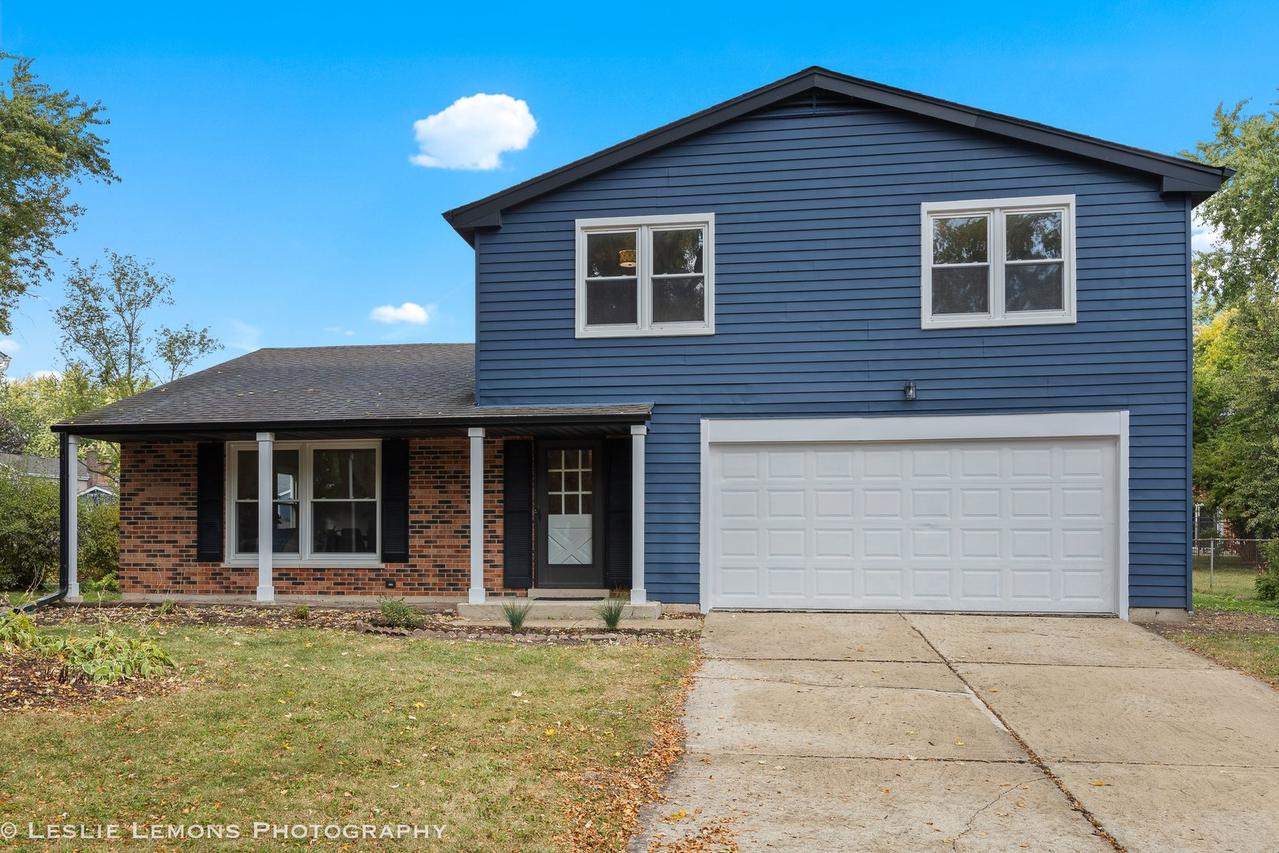 1425 Stonegate Rd., Naperville, IL 60540