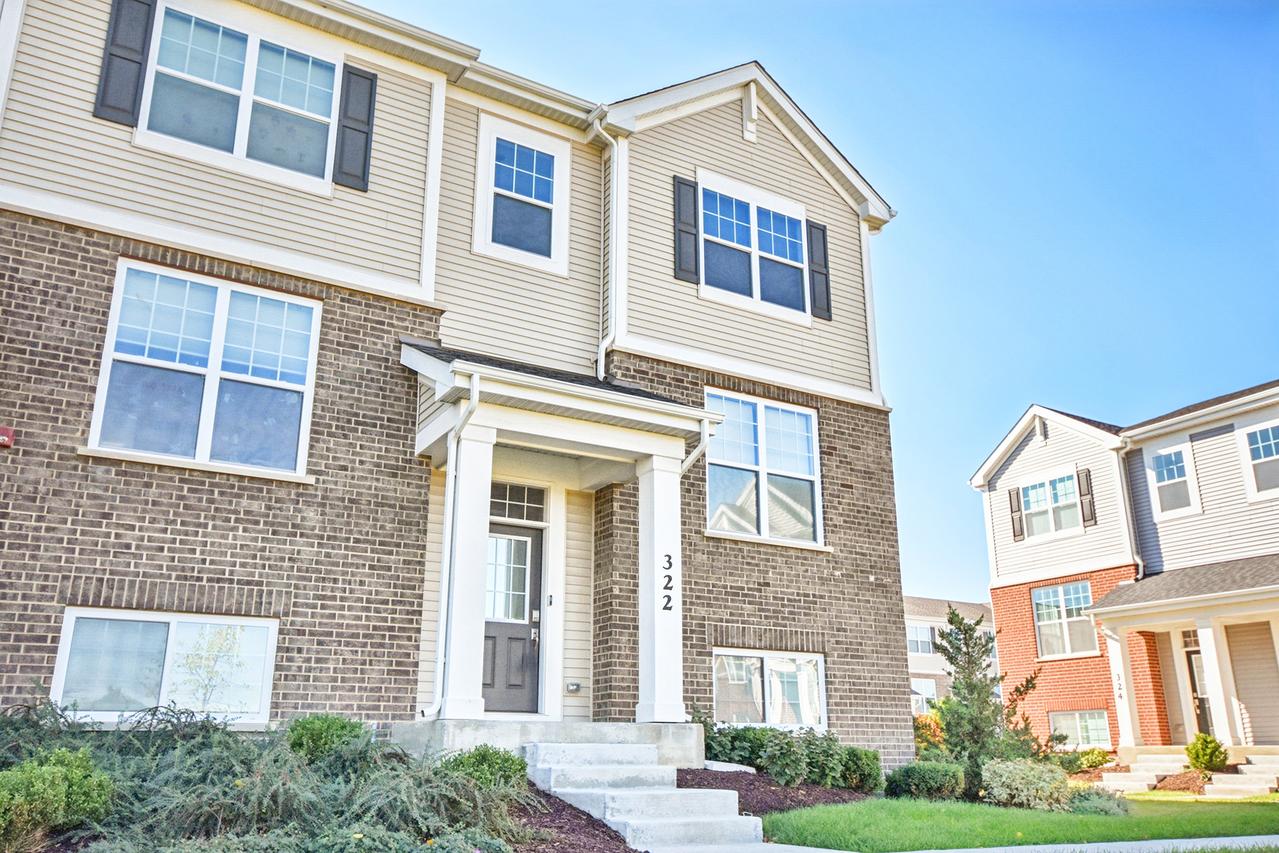 322 Timberleaf Cir., Roselle, IL 60172