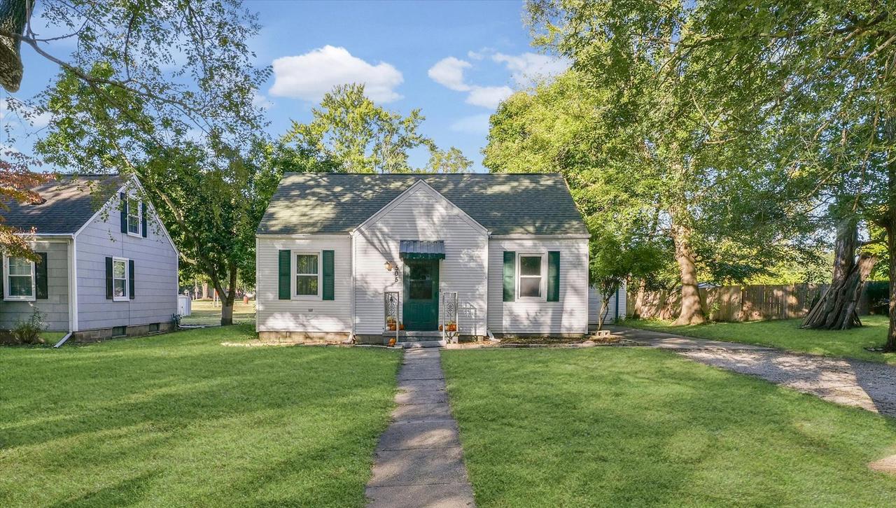 505 N Calhoun St., Tolono, IL 61880