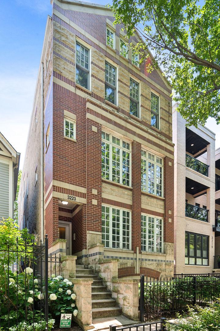 3223 N Seminary Ave. #3, Chicago, IL 60657