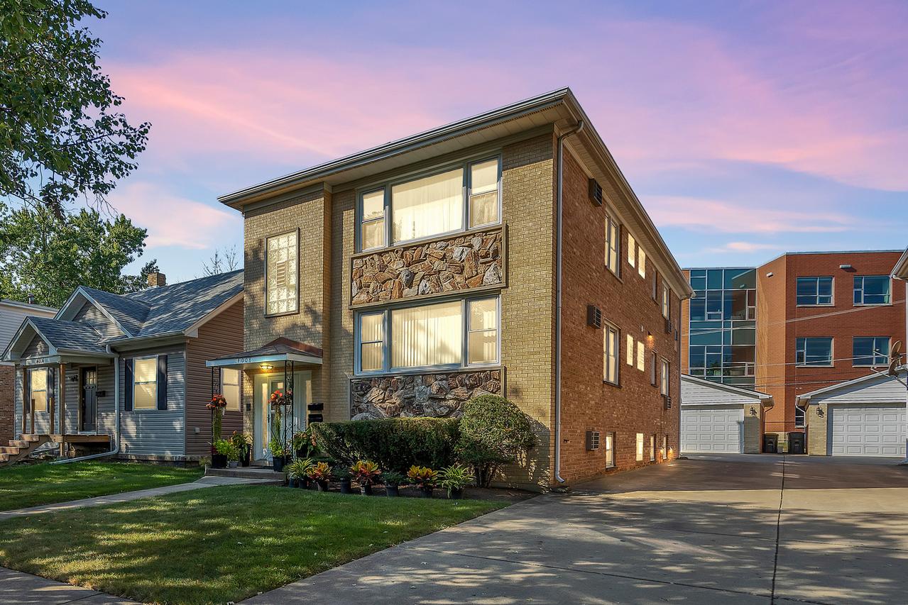 4008 Wagner Ave., Schiller Park, IL 60176