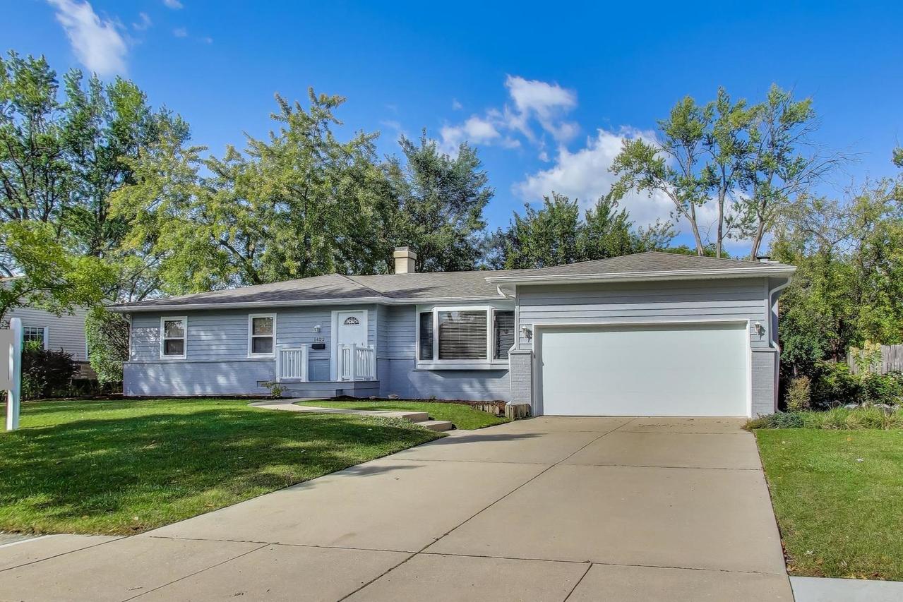 1422 E Dorothy Dr., Palatine, IL 60074