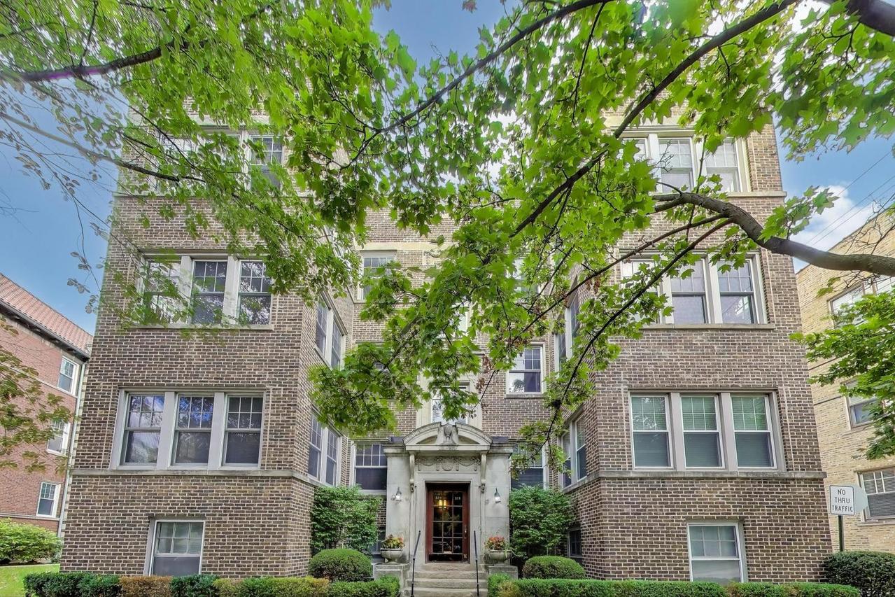 319 Kedzie St. #3E, Evanston, IL 60202