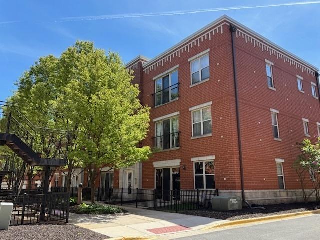 343 E 25th Pl. #18C, Chicago, IL 60616