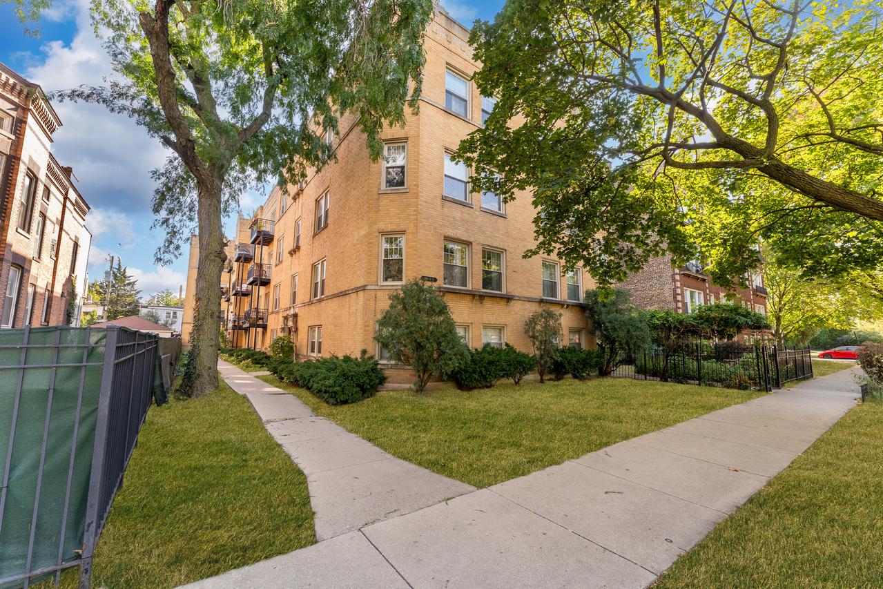 4313 N Paulina St. #3, Chicago, IL 60613