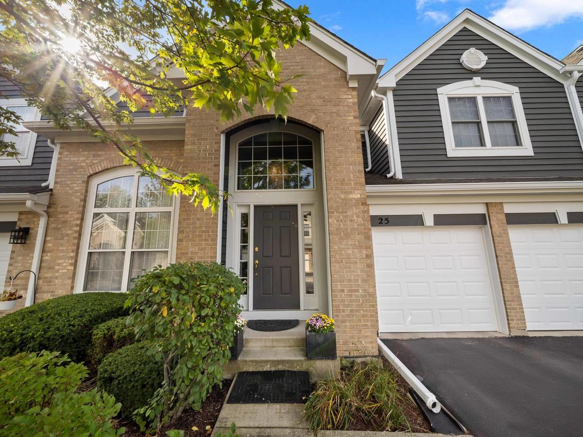25 Wellesley Cir., Northbrook, IL 60062