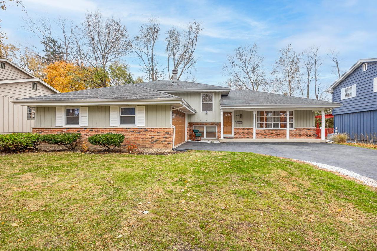 1431 62nd St., Downers Grove, IL 60516