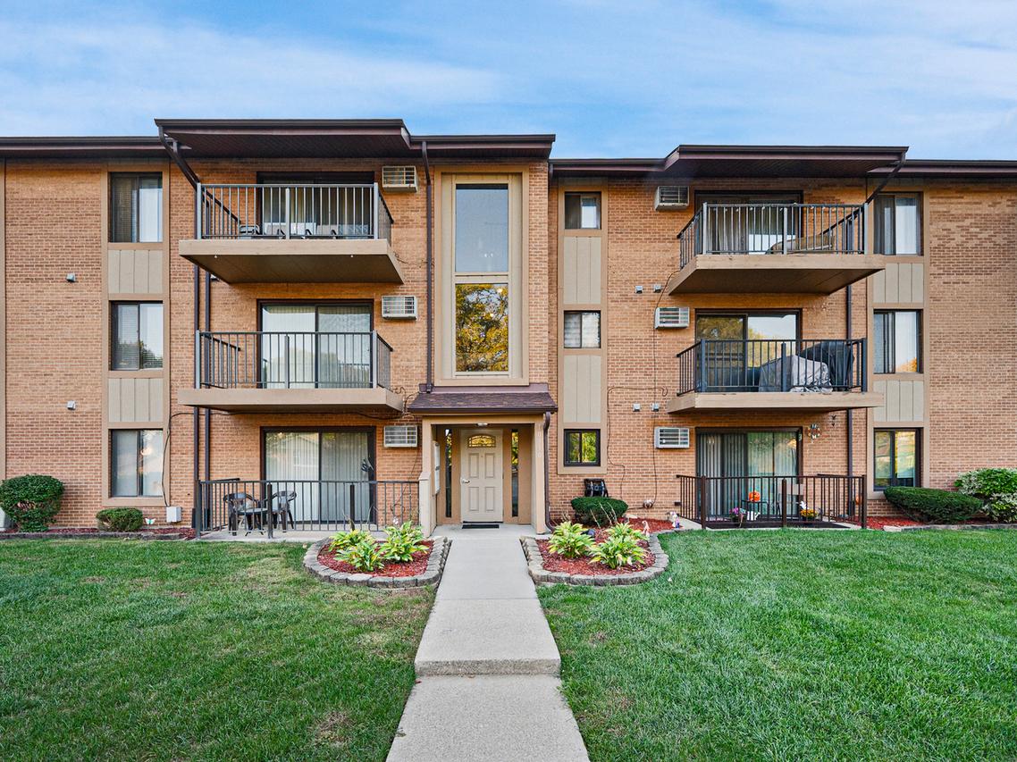10930 S Worth Ave. #5, Worth, IL 60482