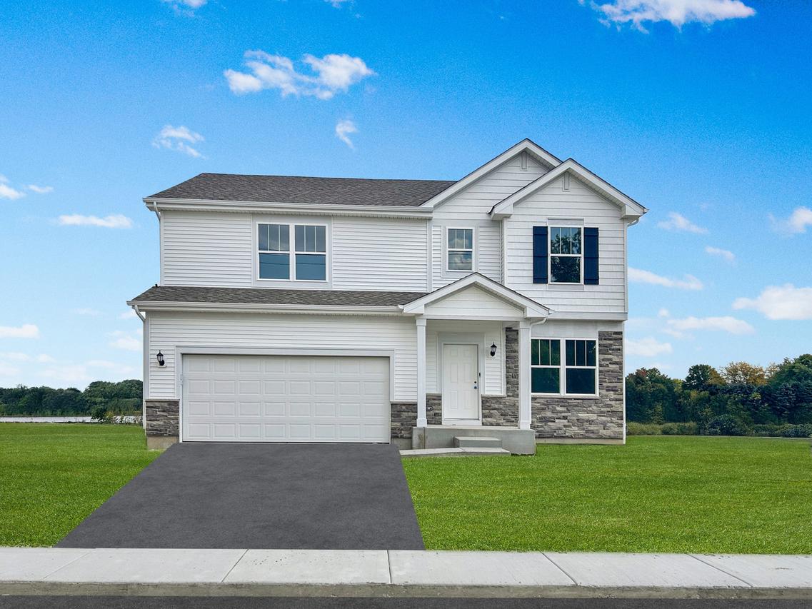 610 N. Sycamore St., Hinckley, IL 60520