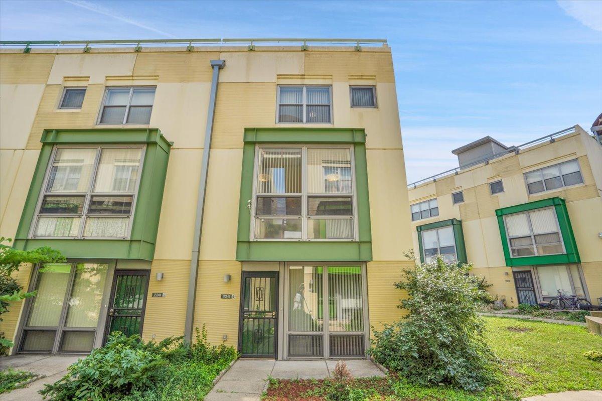 2241 S Archer Ave. #4, Chicago, IL 60616
