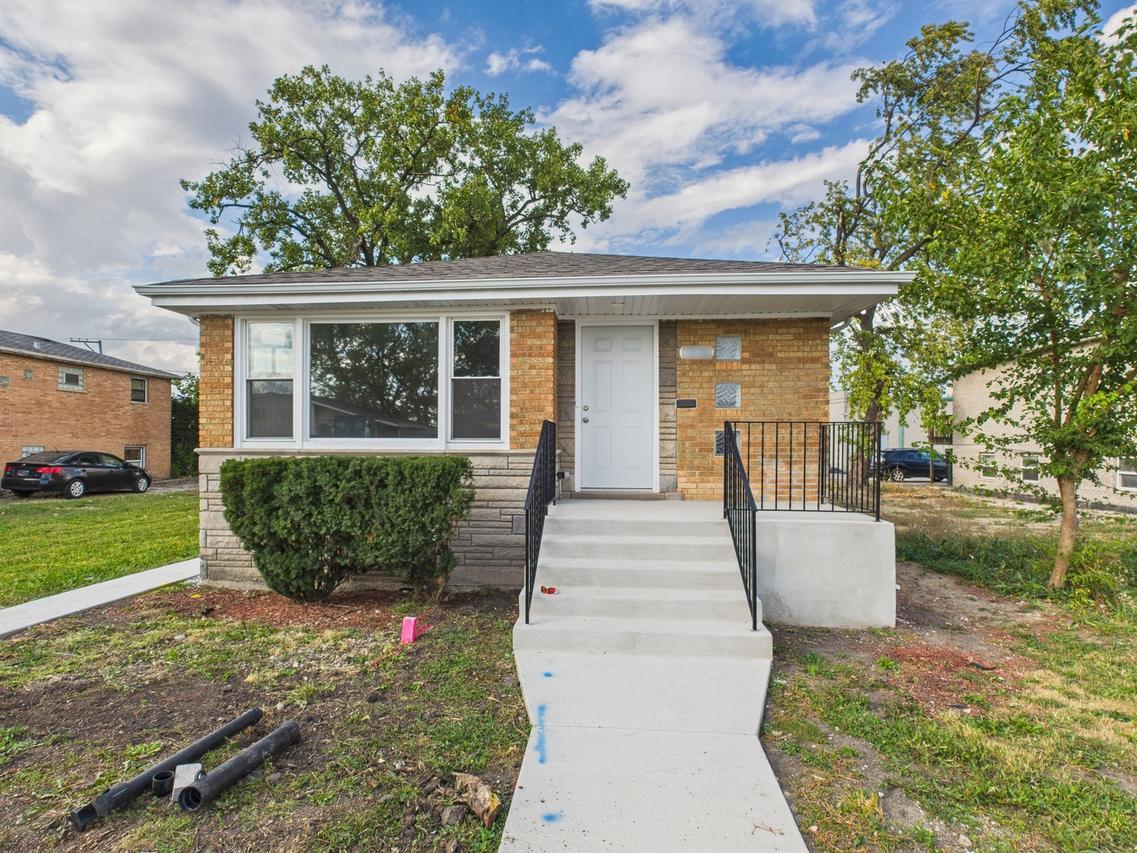 7216 W 63rd Pl., Summit, IL 60501