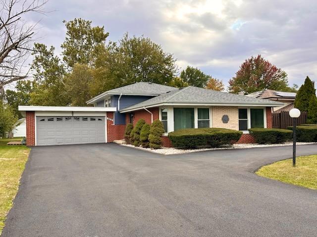 6839 W 127th St., Palos Heights, IL 60463