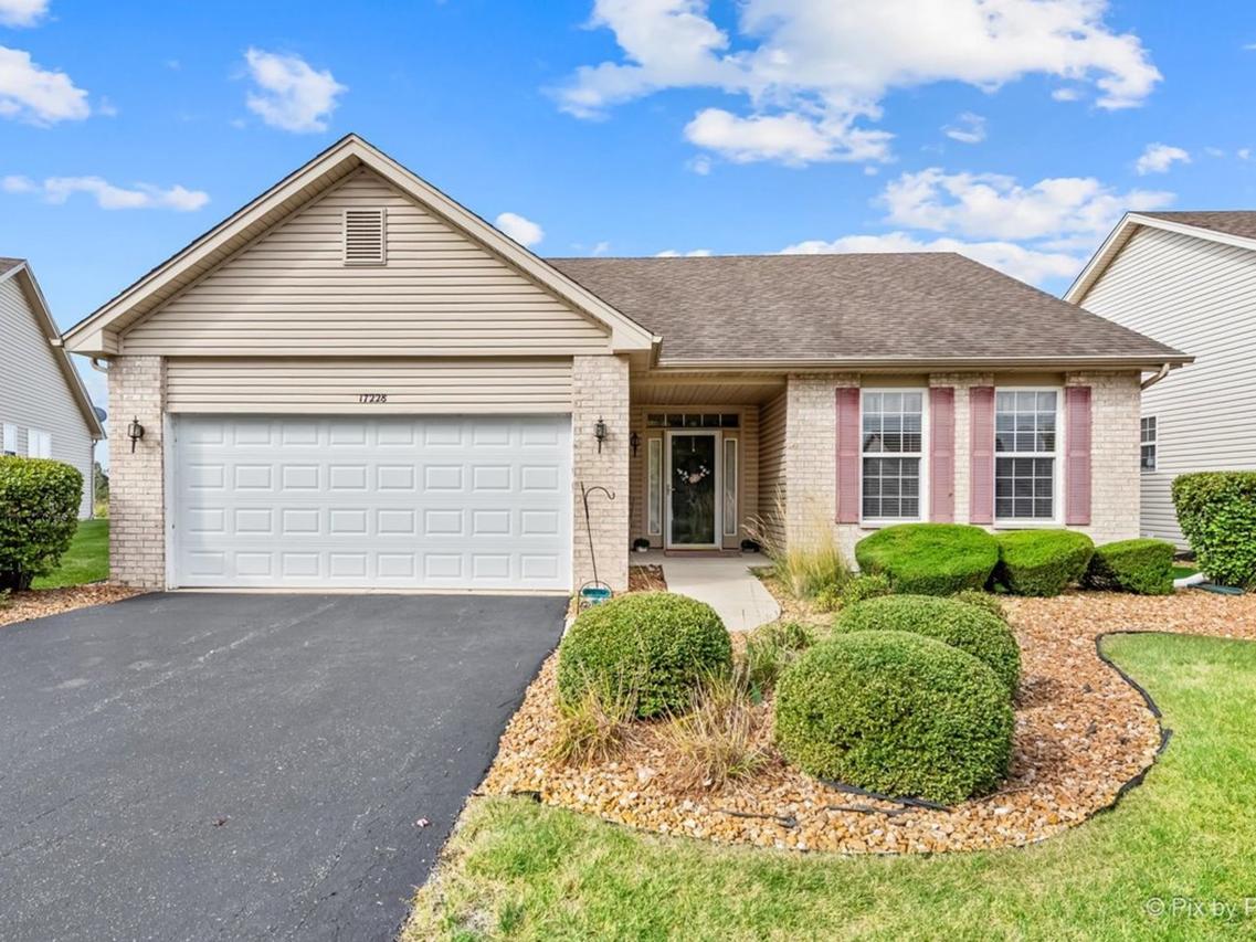 17228 Como Ave., Lockport, IL 60441