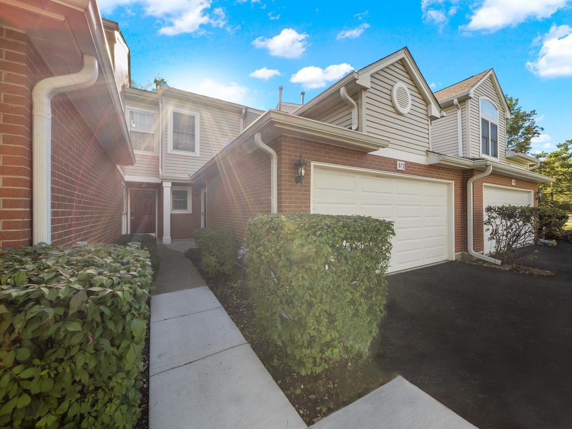 872 Old Checker Rd., Buffalo Grove, IL 60089