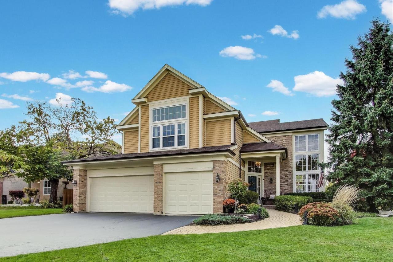 1823 Somerfield Ln., Crystal Lake, IL 60014