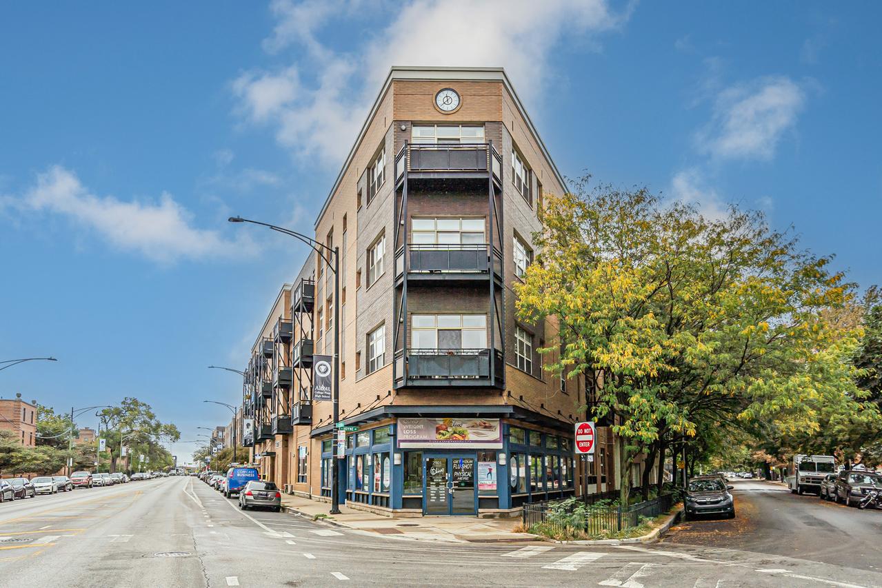 2915 N Clybourn Ave. #310, Chicago, IL 60618