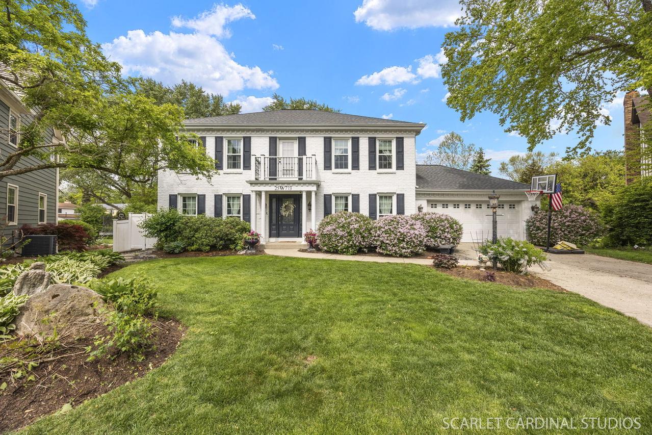 25W773 Sunnyridge Ct., Wheaton, IL 60189