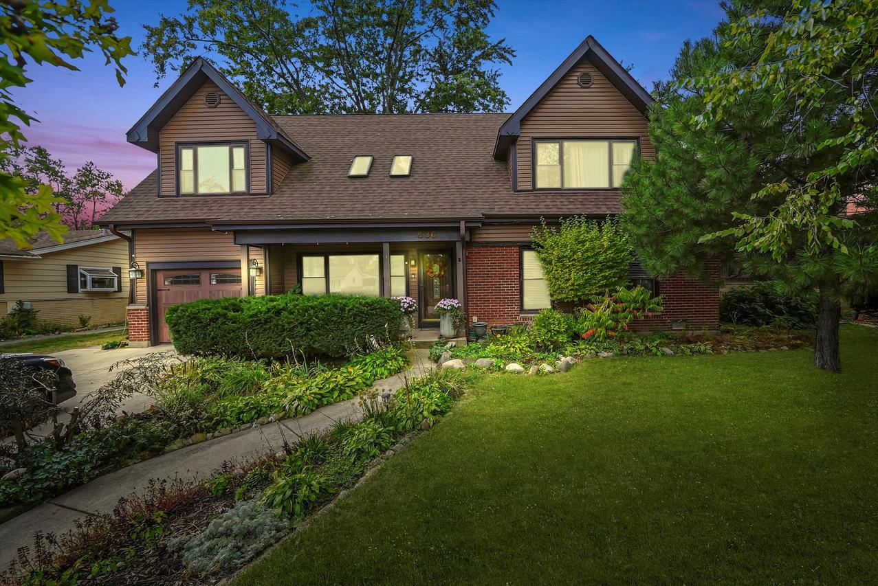 836 Bonita Ave., Elk Grove Village, IL 60007