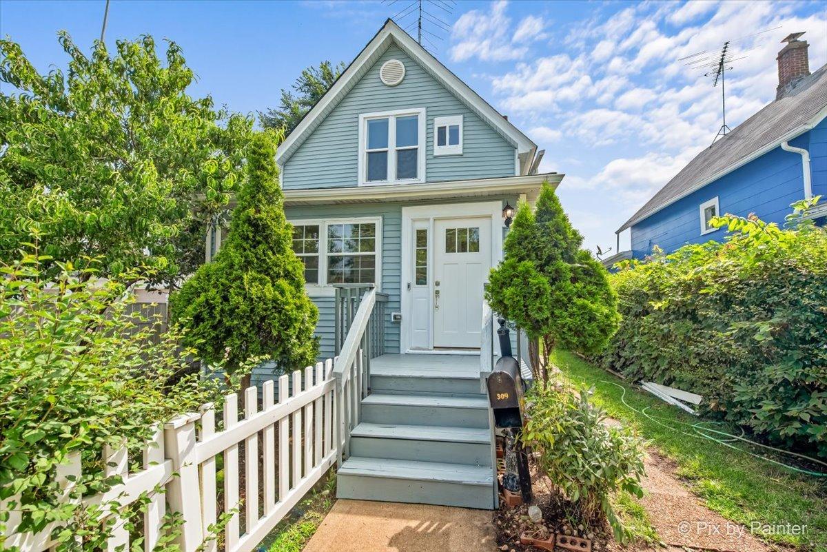 309 Griswold St., Elgin, IL 60123
