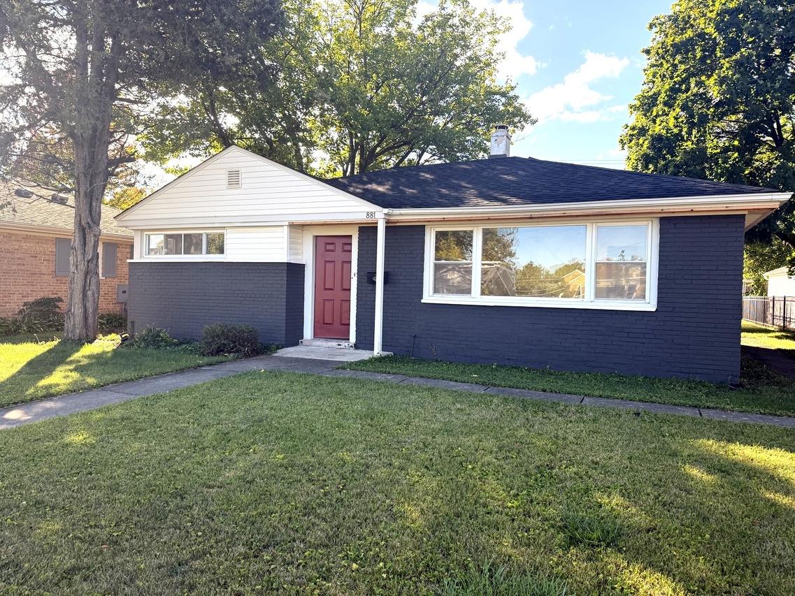881 E Thacker St., Des Plaines, IL 60016