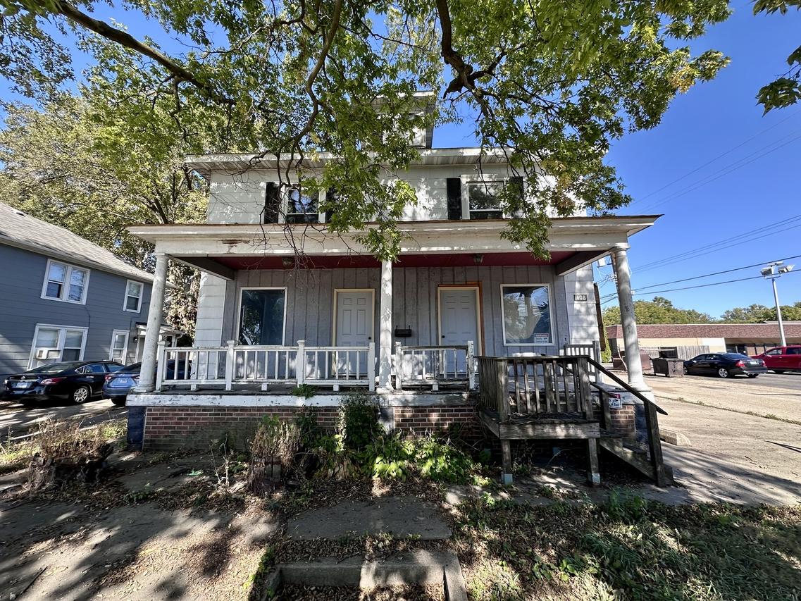 408 E 4th St., Sterling, IL 61081