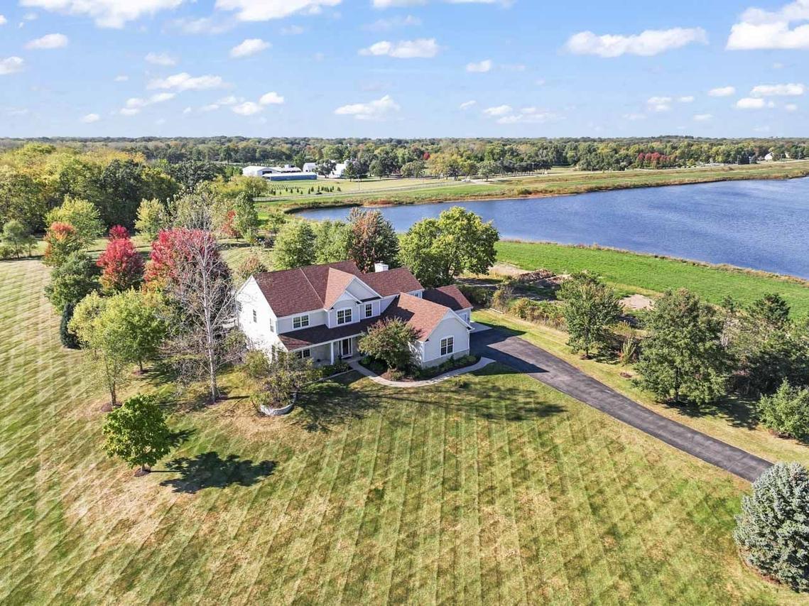 9307 Daniel Ln., Spring Grove, IL 60081