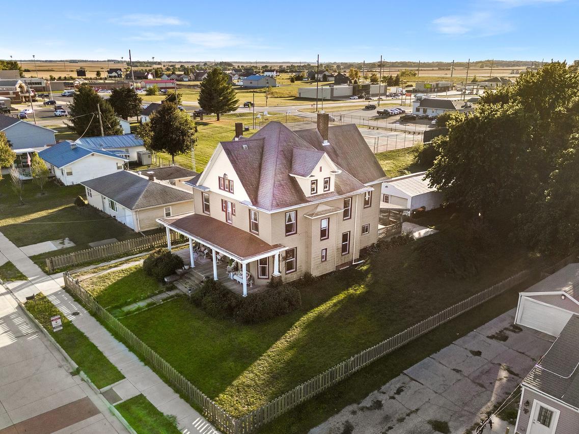 111 S Karr St., Heyworth, IL 61745