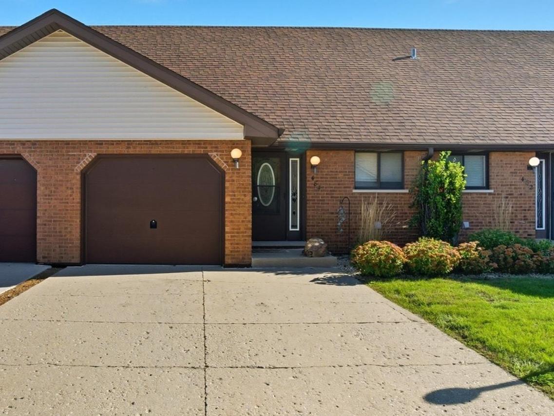 484 Fairview Dr., Manhattan, IL 60442